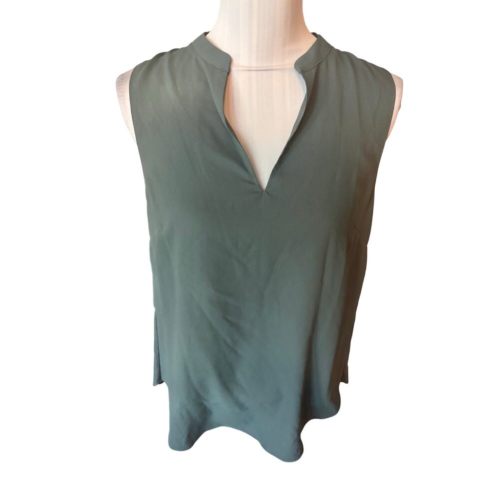 H&M Green Sleeveless Split-Neck Blouse Size 4